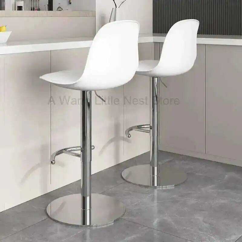 Commercial Kitchen Interior - Luxuriöse Bar-Drehstühle aus Edelstahl, höhenverstellbar, für